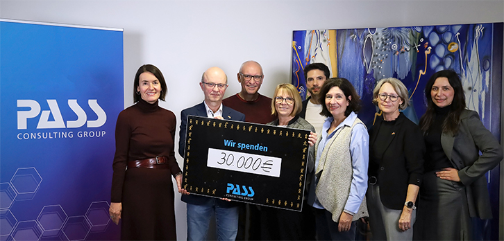 30.000 Euro für Bildung in Malawi, Sierra Leone und Kolumbien 30.000 Euro für Bildung in Malawi, Sierra Leone und Kolumbien